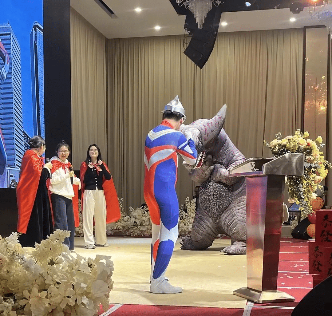 千淘万漉虽辛苦 · 吹尽狂沙始到金 | 格林斯达集团2024年终盛典圆满举办！