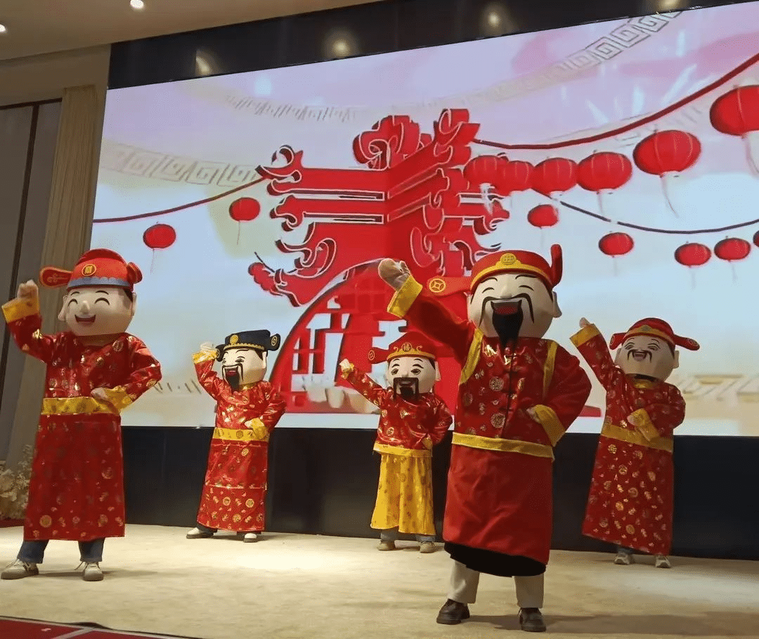 千淘万漉虽辛苦 · 吹尽狂沙始到金 | 格林斯达集团2024年终盛典圆满举办！